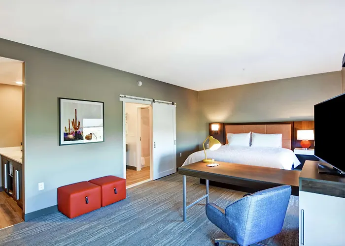 Hampton & East 3* Tucson