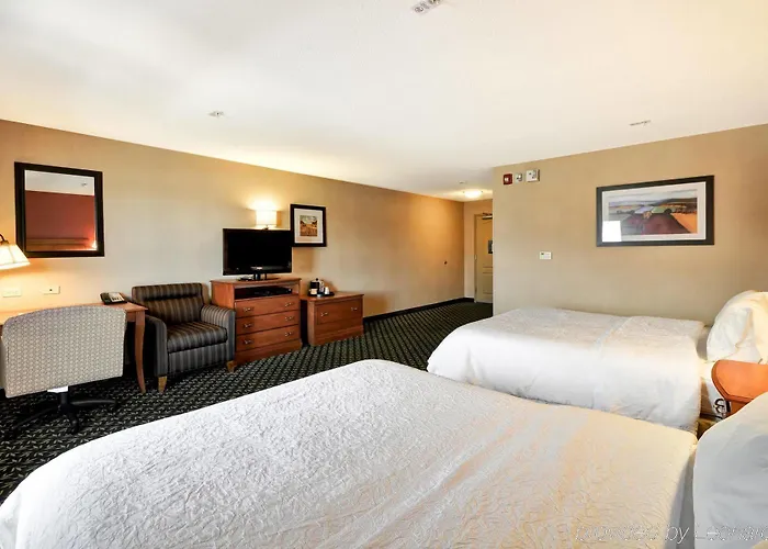 Hampton & East 3* Tucson